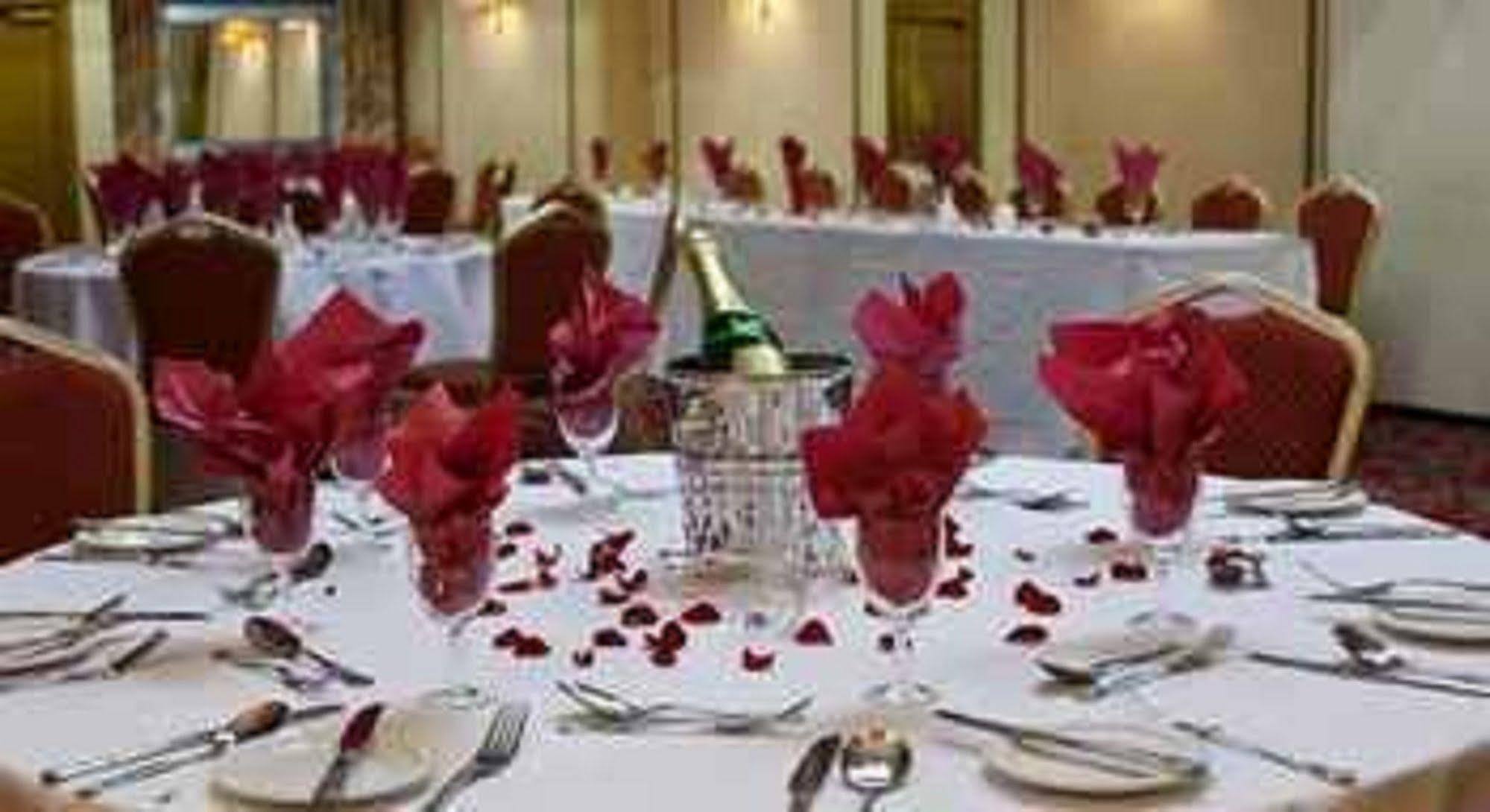 Britannia Hotel Wolverhampton Exteriör bild