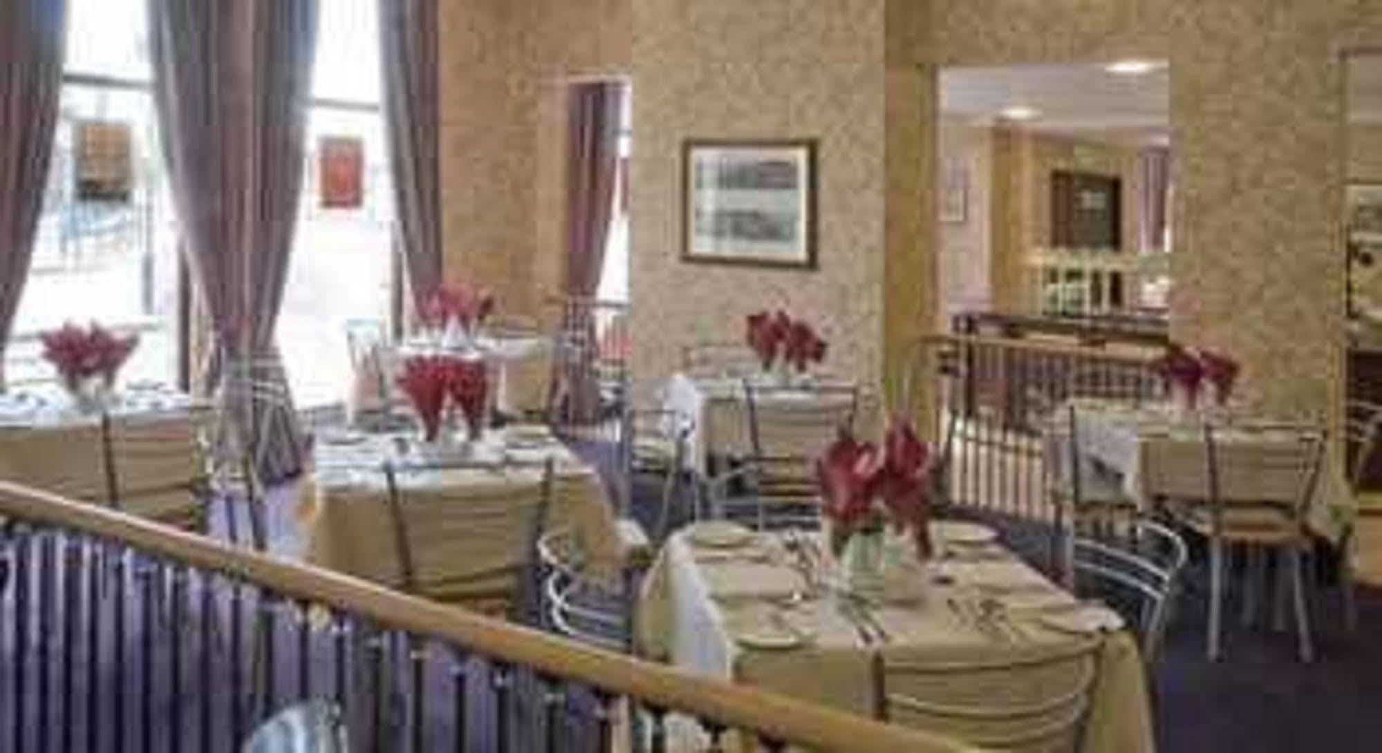 Britannia Hotel Wolverhampton Exteriör bild